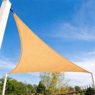   Sjenilo za sunce - za terasu, trikotne oblike 3,6x3,6,3,6m u boju zlatnog pijeska - iz HDPE materiala